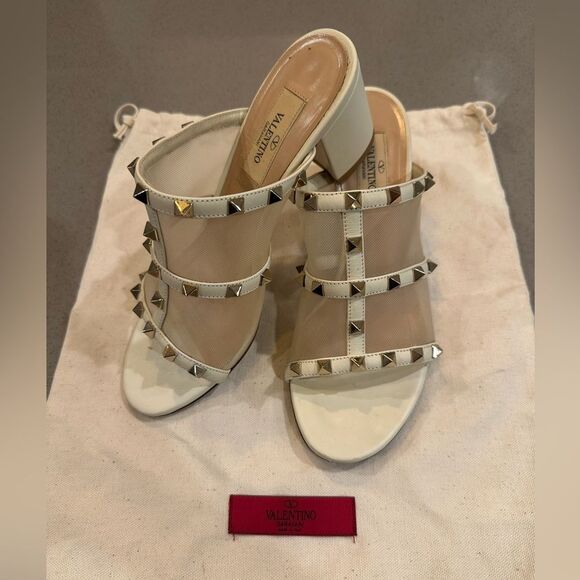 Valentino Garavani Rockstud Mesh Slide Sandal Light Ivory Size 37.5 - Picture 1 of 11